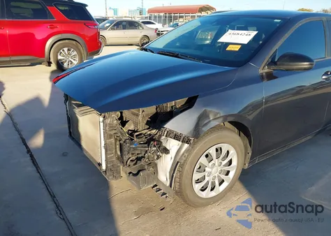 2024 Kia Forte Lx z USA, uszkodzony, nr VIN 3KPF24AD1RE835946